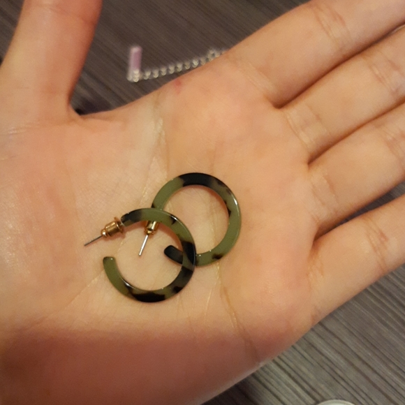 Earrings - Picture 5 of 6